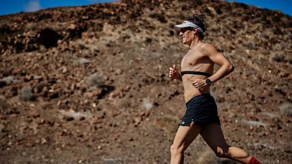 corredor entrenando con por pulso